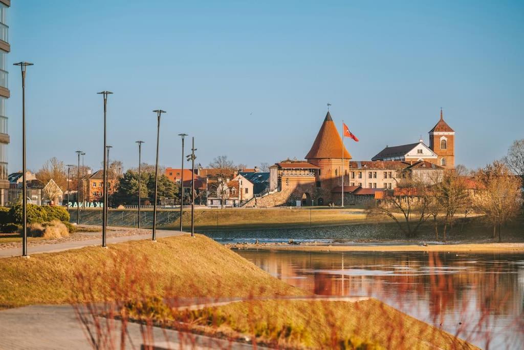 Bright Kaunas Apartment With Castle View Exterior foto