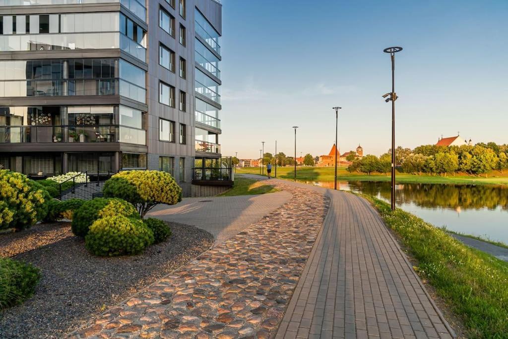 Bright Kaunas Apartment With Castle View Exterior foto